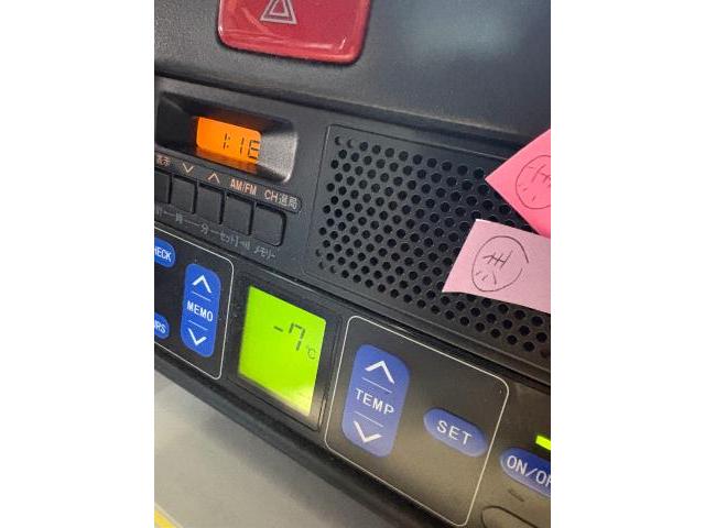 ダイハツ　ハイゼットトラック　冷凍車修理　検索用：　ハイゼットトラック冷凍　　スズキキャリートラック冷凍車　キャリー冷凍車　低温冷凍車　2コンプレサー　2コンプレッサー冷凍車　冷凍車