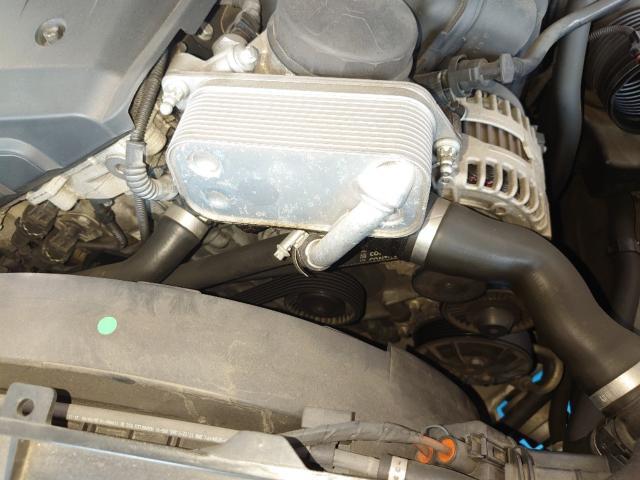 BMW325(E90)オイル漏れ修理