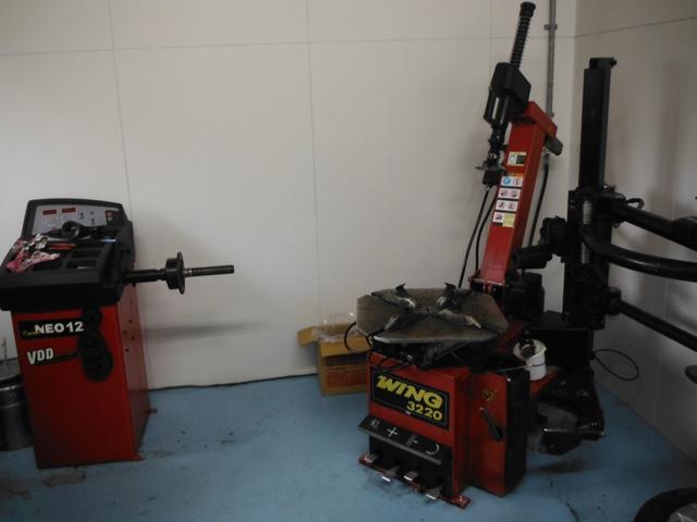 ガレージビッグバン 陸運局認証整備工場(4枚目)