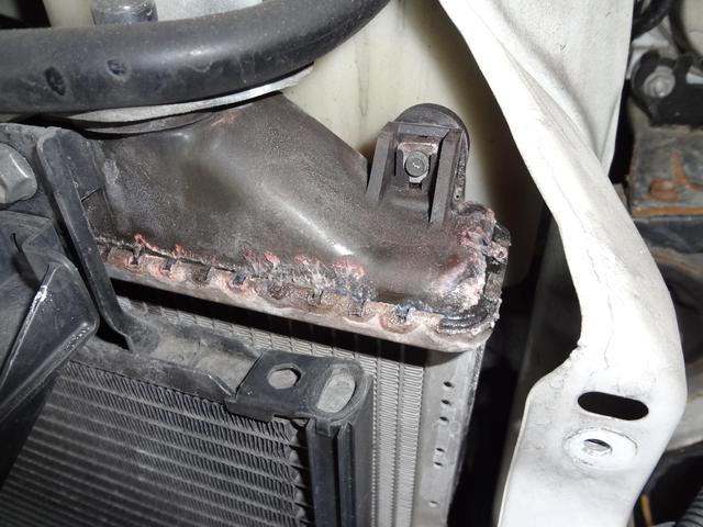 タント　カスタム　L350S　ラジエター交換　クーラント漏れ　エアコン冷えない　冷却水漏れ　糟屋郡　篠栗町　福岡市　飯塚