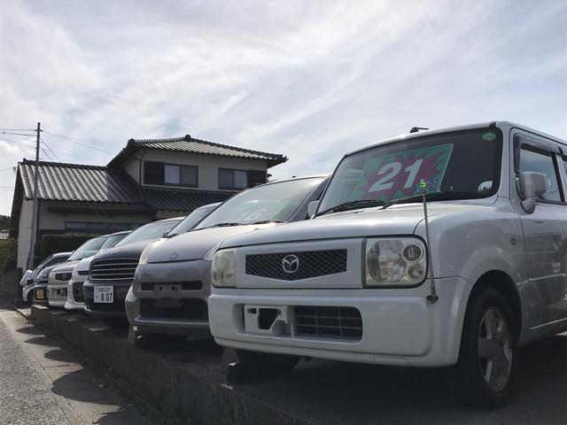 スタッフ紹介3