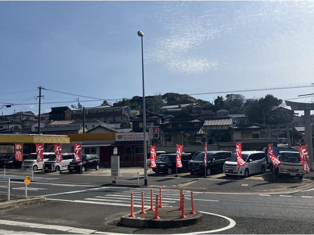 スタッフ紹介3