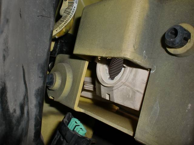  MH21S  ワゴンR　RR　　フォグランプ球交換