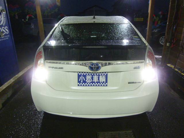 ZVW30 　30プリウス　バックカメラ作動時の視界確保