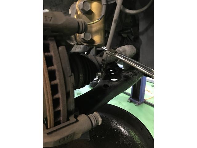 ノア　Fキャリパーオーバーホール