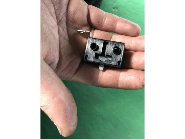 コペン　パーキングブレーキセンサー交換