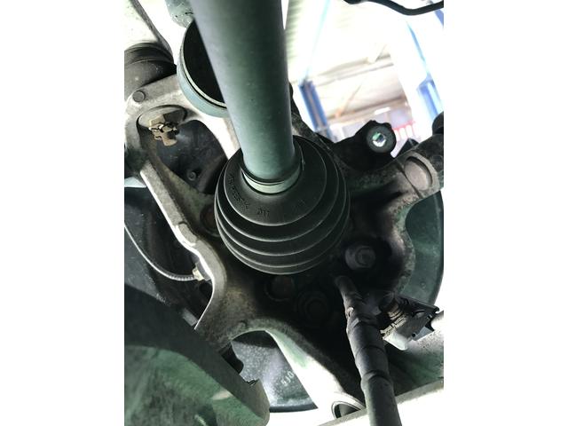 レジェンド　ハブベアリング交換