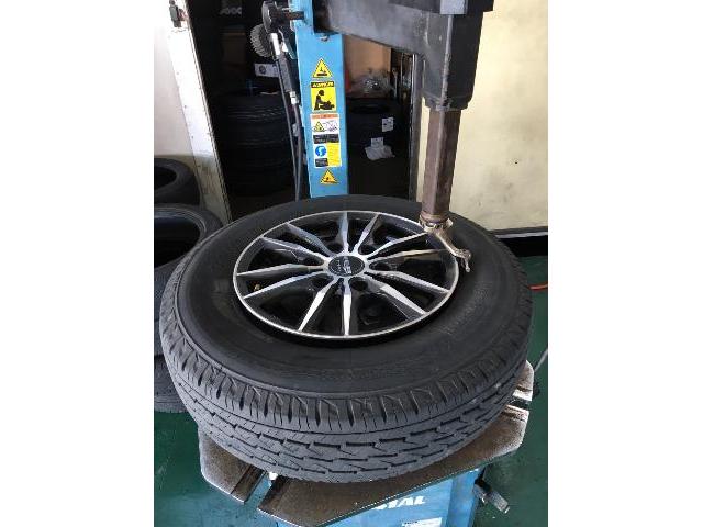 ハイエース 195/80R15 持込みタイヤ交換