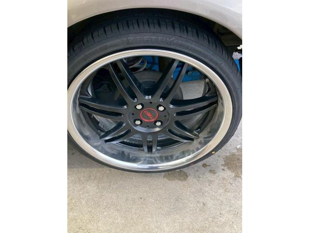 トヨタ　ｂＢ　ホイール・タイヤ交換　タイヤ取付け　タイヤ直送　カー用品　持込取付　福津市　古賀市　宗像市　新宮町　福岡市東区　岡垣町　遠賀町　芦屋町　水巻町　鞍手町　宮若市　直方市　北九州市八幡西区　他地域のお客様も大歓迎です！