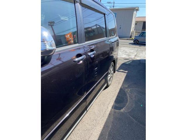 ヴォクシー　スライドドア板金塗装　傷の大小にかかわらずお気軽にお電話ください！