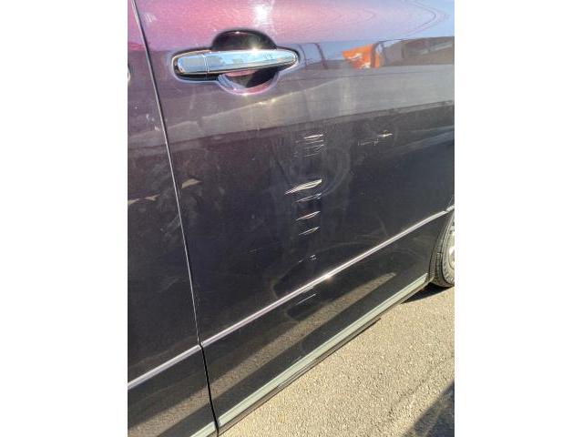 ヴォクシー　スライドドア板金塗装　傷の大小にかかわらずお気軽にお電話ください！