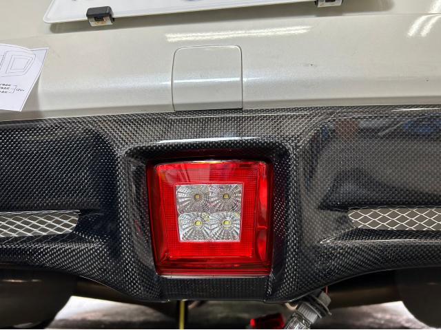 フェアレディＺ　LEDバックフォグ取付　様々なパーツ取付承っております　事例多数　お気軽にお問い合わせ下さい