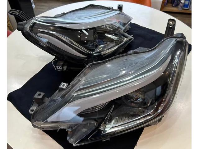 マークX ヘッドライトユニット交換 ヘッドライト本体入替