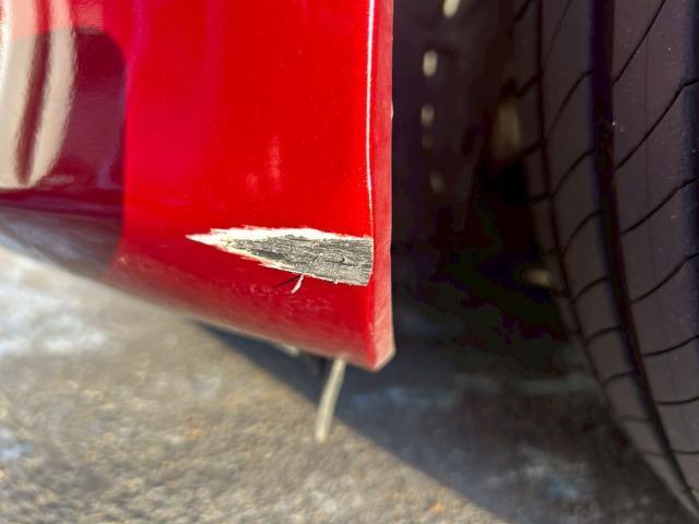 メルセデス・ベンツ　Ｃクラスステーションワゴン　フロントバンパー門　補修塗装　傷直し　板金塗装もオートアローズにお任せください！