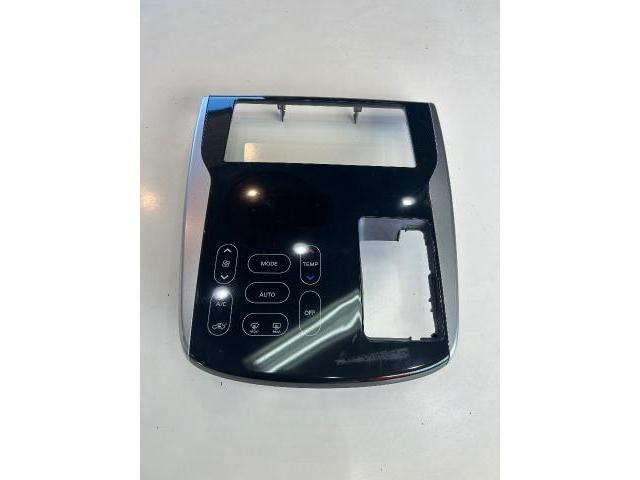 日産　ルークス　エアコンパネルの操作ができなくなった　中古パーツ交換承っております！　パーツ持込大歓迎！　工賃お気軽にお問い合わせください