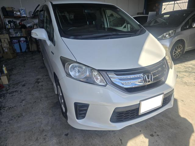 ホンダ　フリードハイブリッド　持ち込みスタットレスタイヤ4本交換