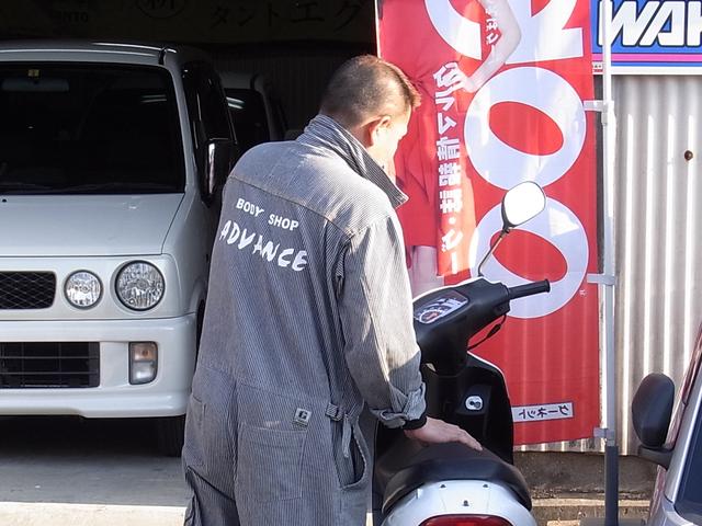 スタッフ紹介2