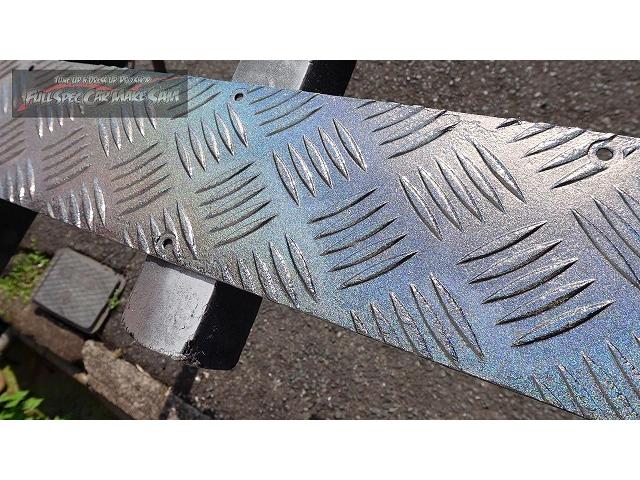 事故した群馬の　ハイエース　アクスルベアリング　ホイル修正　ｶｰﾎﾞﾝボンネット補修　車検　大分県　福岡県　熊本県　長崎県　宮崎県　鹿児島県　山口県　広島県　愛媛県　大分県大分市　福岡県福岡市　大分県日田市　ＳＯＤ－１