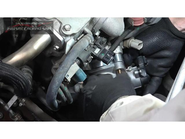 群馬県から　ハイエース　KDH211K　タイヤ変形　ブーストかからない　オイル交換　スロットルスペーサー　大分県　福岡県　熊本県　長崎県　宮崎県　鹿児島県　山口県　広島県　愛媛県　大分県大分市　福岡県福岡市　大分県日田市　ＳＯＤ－１