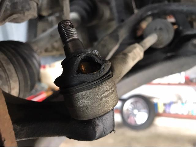 三菱 デリカD:2 車検 整備 ソリオ スズキ 大分 カーアクト大分 修理 交換 車 高価 買取 廃車 事故 故障 不動車 持ち込み タイヤ 交換 アマゾン 楽天 ドライブレコーダー タイロッドエンドブーツ ブレーキパット