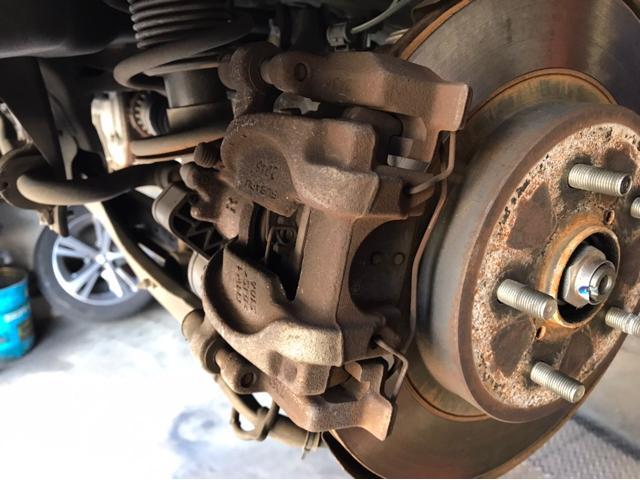 スバル　レヴォーグ　ホイール　タイヤ　持ち込み　交換　大分　カーアクト大分　修理　車　高価　買取　マフラー　事故　故障　不動車　アマゾン　楽天　ブレーキパット　電動パーキング　レッカー搬送　キズ　ヘコミ　バッテリー