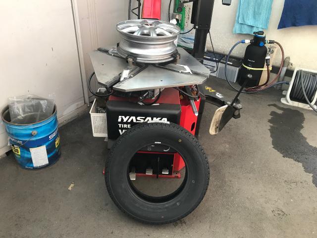 スズキ　エブリイ　4WD　車検　整備　大分　車　持ち込み　高価　タイヤ　買取　交換　廃車　アマゾン　事故　楽天　故障　カーアクト大分　不動車　イリジウムプラグ　パンク　バッテリー　ブレーキパット　レッカー搬送　エアーエレメント　ナビ