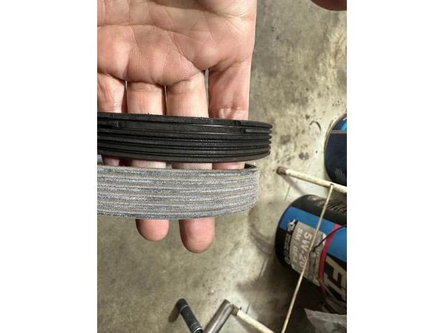 スズキ　アルトラパン　大分　キズ　車　ヘコミ　高価　カーアクト大分　買取　修理　廃車　持ち込み　事故　タイヤ　故障　交換　不動車　アマゾン　楽天　スタッドレスタイヤ　付け替え　フロントガラス