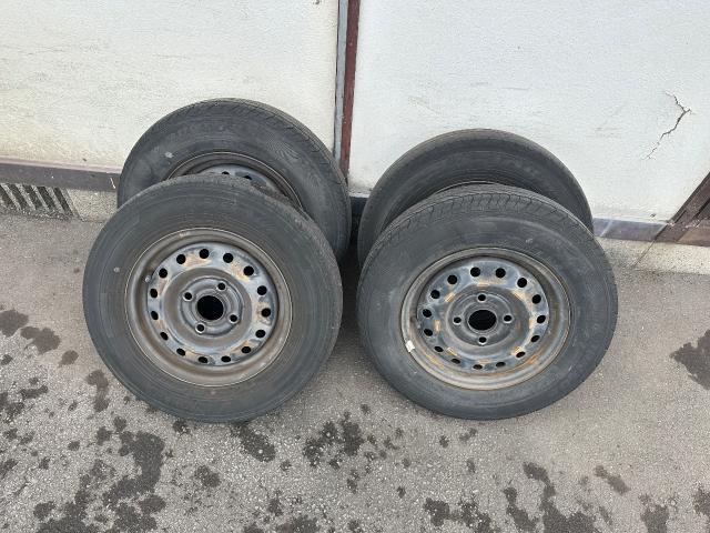 ホンダ　ライフ　ホイール　持ち込み　タイヤ　交換　カーアクト大分　事故　故障　不動車　買取　修理