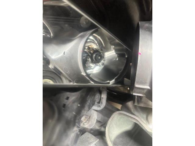 トヨタ　ヴォクシー　ヘッドライト　持ち込み　交換　大分　車　高価　買取　廃車　事故　故障　不動車　タイヤ