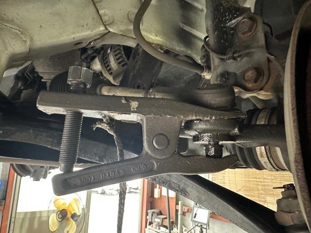 ダイハツ　ムーヴ　タイロッドエンドブーツ　交換　修理　車検　大分　持ち込み　車　タイヤ　高価　アマゾン　買取　楽天　廃車　ドライブレコーダー　事故　カーアクト大分　故障　整備　フロントガラス　不動車　カローラ