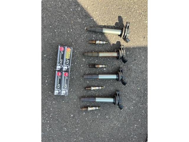 トヨタ　プリウス　イリジウムプラグ　ダイレクトイグニッションコイル　持ち込み　取付　交換　大分　タイヤ　車　アマゾン　高価　楽天　買取　カーアクト大分　廃車　ドライブレコーダー　事故　バッテリー　故障　不動車　レッカー搬送　パンク　