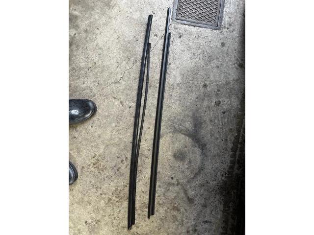 トヨタ　ヤリス　外装品　エアロパーツ　取付　水切りモール　持ち込み　交換　カーアクト大分　大分　タイヤ　クルマ　ドライブレコーダー　高価　バッテリー　買取　レッカー搬送　廃車　レンタカー　事故　故障　不動車　