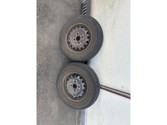 ダイハツ　ハイゼットバン　ホイール　タイヤ　交換　持ち込み　カーアクト大分　買取　クルマ　修理　廃車　バッテリー　事故　レッカー搬送　故障　レンタカー　不動車　ドライブレコーダー
