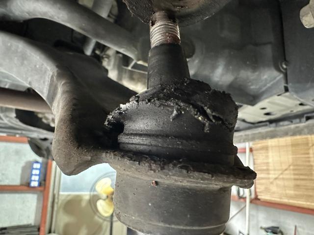 ダイハツ　修理　タント　ホイール　車検　タイヤ　整備　交換　持ち込み　カーアクト大分　クルマ　レンタカー　買取　レッカー搬送　廃車　バッテリー　事故　ドライブレコーダー　故障　取付　不動車　ロアアームボールジョイントブーツ　