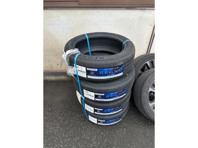 トヨタ　カローラツーリング　ホイール　持ち込み　タイヤ　交換　カーアクト大分　買取　ドライブレコーダー　廃車　レッカー搬送　事故　レンタカー　故障　バッテリー　不動車　取付　