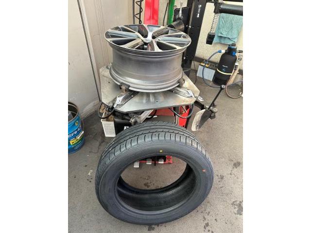 トヨタ　クラウン　ホイール　タイヤ　交換　持ち込み　カーアクト大分　修理　車　レッカー搬送　買取　バッテリー　廃車　キズ　事故　ヘコミ　故障　ドライブレコーダー　不動車　