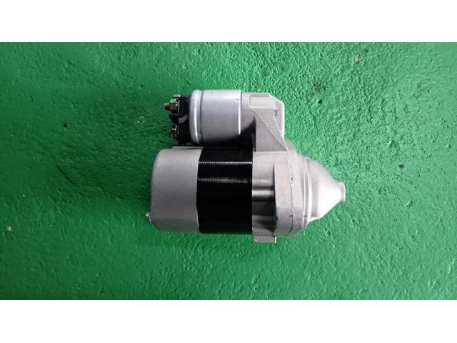 日産　マーチ　セルモータ交換