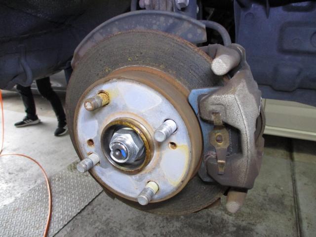 ミライース　ガソリン車用(オイル交換)　オイルフィルター交換　エアコンフィルター交換　バッテリー交換　北九州市　小倉南区　修理