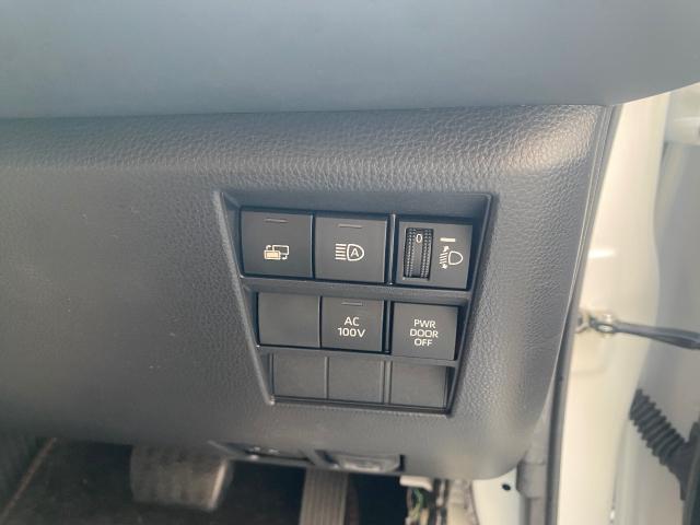 トヨタ　ヴォクシー ZWR90 ディスプレイオーディオ TVキャンセラー取付 整備 大野城市 春日市 筑紫野市 太宰府市 福岡市 南区 博多区 中央区 城南区 福岡 佐賀 長崎 大分 熊本 鹿児島 宮崎 九州