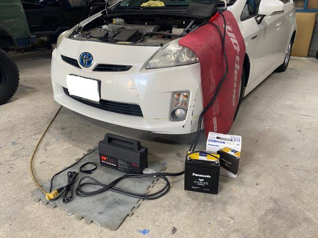 トヨタ　プリウス　車検 エンジンオイル交換 サブバッテリー交換 整備 大野城市 春日市 筑紫野市 太宰府市 福岡市 南区 博多区 中央区 城南区 福岡 佐賀 長崎 大分 熊本 鹿児島 宮崎 九州