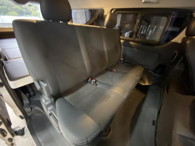 クラッツィオ　シートカバー　ハイエース　200　ワイド　ナロー　レジアス　那珂川市・福岡市博多区、南区、城南区、早良区、西区、東区、中央区・春日市・大野城市・太宰府市・筑紫野市、他地域のお客様も大歓迎です！