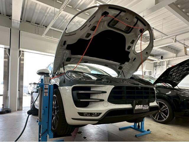 ポルシェ マカン カイエン ケイマン 911 オイル交換 ベンツ アウディ BMW 取付 取り付け 車検 持込 持ち込み デッドニング 構造変更 福岡市 中央区 博多区 南区 西区 東区 天神 那の津 カスタム