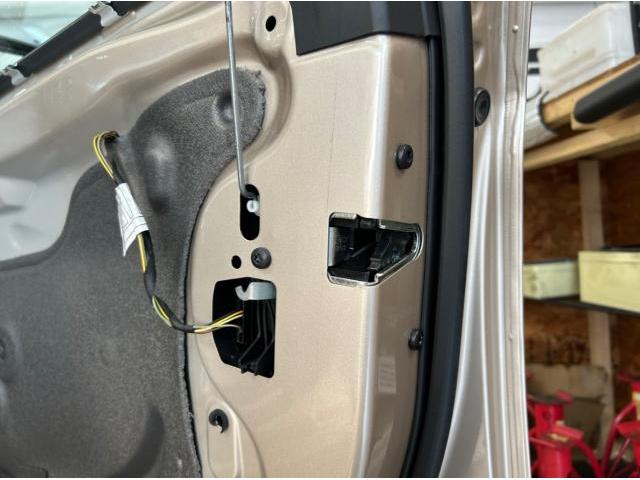 BMW 3ｼﾘｰｽﾞ ﾍﾞﾝﾂ ｱｳﾃﾞｨ ﾄﾞｱﾛｯｸ 交換 取付 取り付け 車検 持込 持ち込み ﾃﾞｯﾄﾞﾆﾝｸﾞ 構造変更 福岡市 中央区 博多区 南区 西区 東区 天神 那の津 ｶｽﾀﾑ