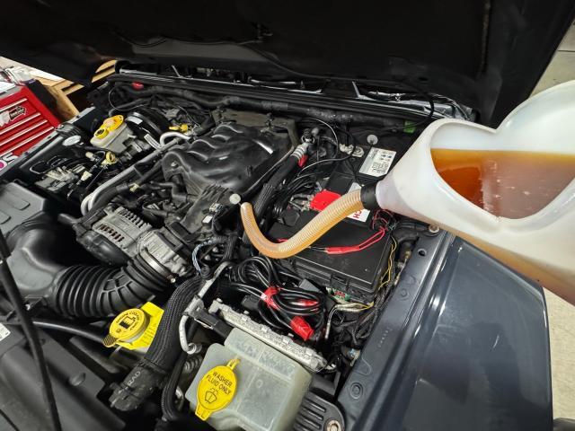 ｼﾞｰﾌﾟ ﾗﾝｸﾞﾗｰ ﾊﾏｰ ﾌｫｰﾄﾞ ｼﾎﾞﾚｰ ﾀﾍﾟｯﾄｶﾊﾞｰ ｵｲﾙ漏れ　ﾌﾟﾗｸﾞ 交換 取付 取り付け 車検 持込 持ち込み ﾃﾞｯﾄﾞﾆﾝｸﾞ 構造変更 福岡市 中央区 博多区 南区 西区 東区 天神 那の津 ｶｽﾀﾑ