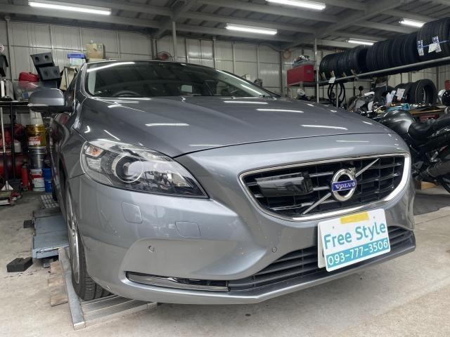ボルボ 配っ VOLVO V40 前後純正ブレーキパット・オイル