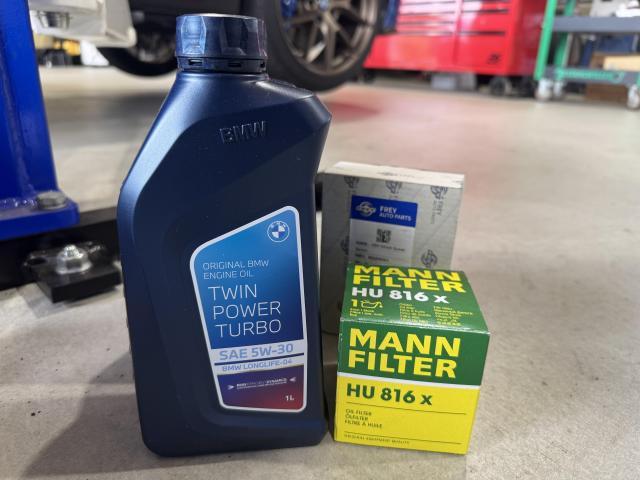 ＢＭＷ　３シリーズ　F31　アイバッハ　ダウンサス　エンジンオイル交換　輸入車　北九州市　整備　メンテナンス　小倉南区　門司区　小倉北区　他地域のお客様も大歓迎です！ 
