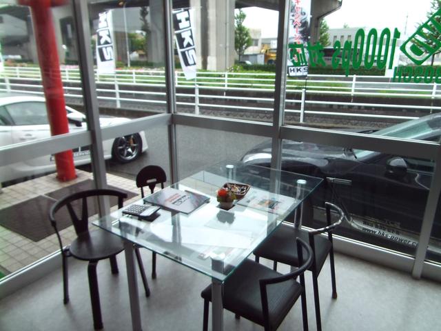 (株)HKS九州サービス アウトレットカーブランチ(3枚目)