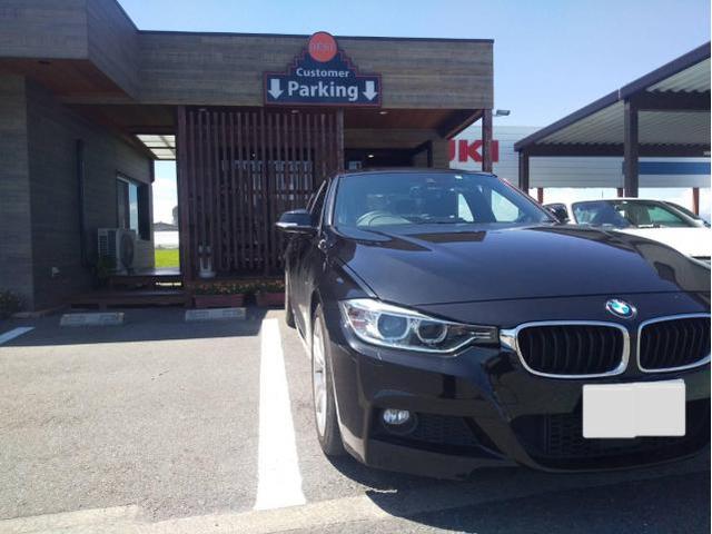 ＢＭＷ　3シリーズセダン　ドラレコ前後持込取付　グーピットよりお問い合わせ　お車の相談は　カーショップ　ベストへ！