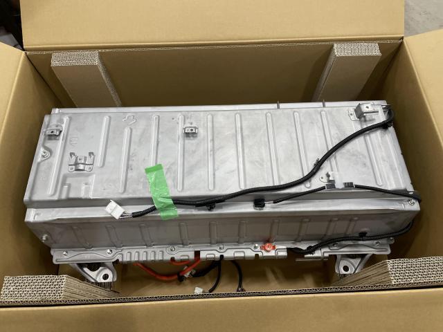 クラウンハイブリッド トヨタ Aws210 ハイブリッドバッテリー交換 チェックランプ ハイブリッド異常 車検 定期点検 修理 長崎 諫早 大村 佐世保 佐々 平戸 松浦 彼杵 佐賀 伊万里 唐津 グーネットピット