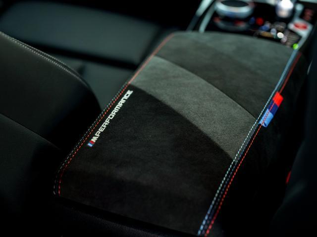 実は車も販売してます！【BMW M3ツーリング】市場でも同仕様は“ほぼ存在しない”特別な一台が入庫しました！